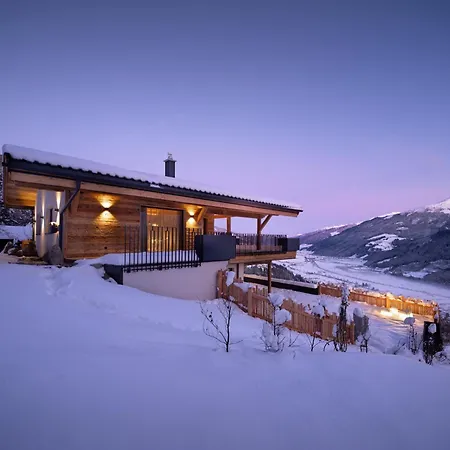 Haus Am Berg Villa *